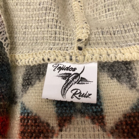 Tejidos Ruiz Aztec Southwestern Hooded Jacket Women’s Medium Ecuador Fall Boho - Picture 2 of 6